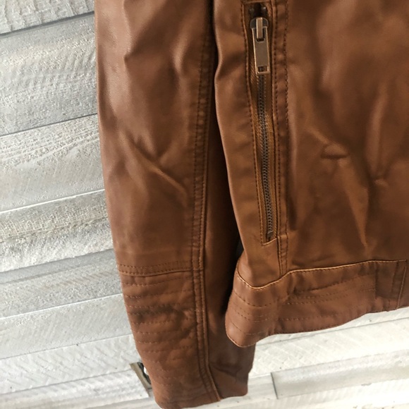 Universal Thread Faux Leather Jacket - Picture 4 of 8